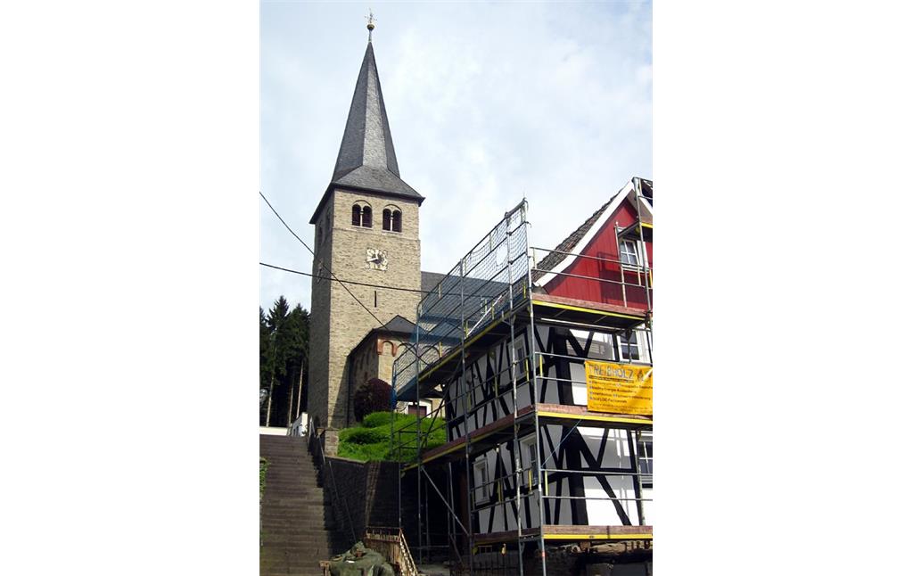 Katholische Pfarrkirche St. Peter in Windeck-Herchen (2014)
