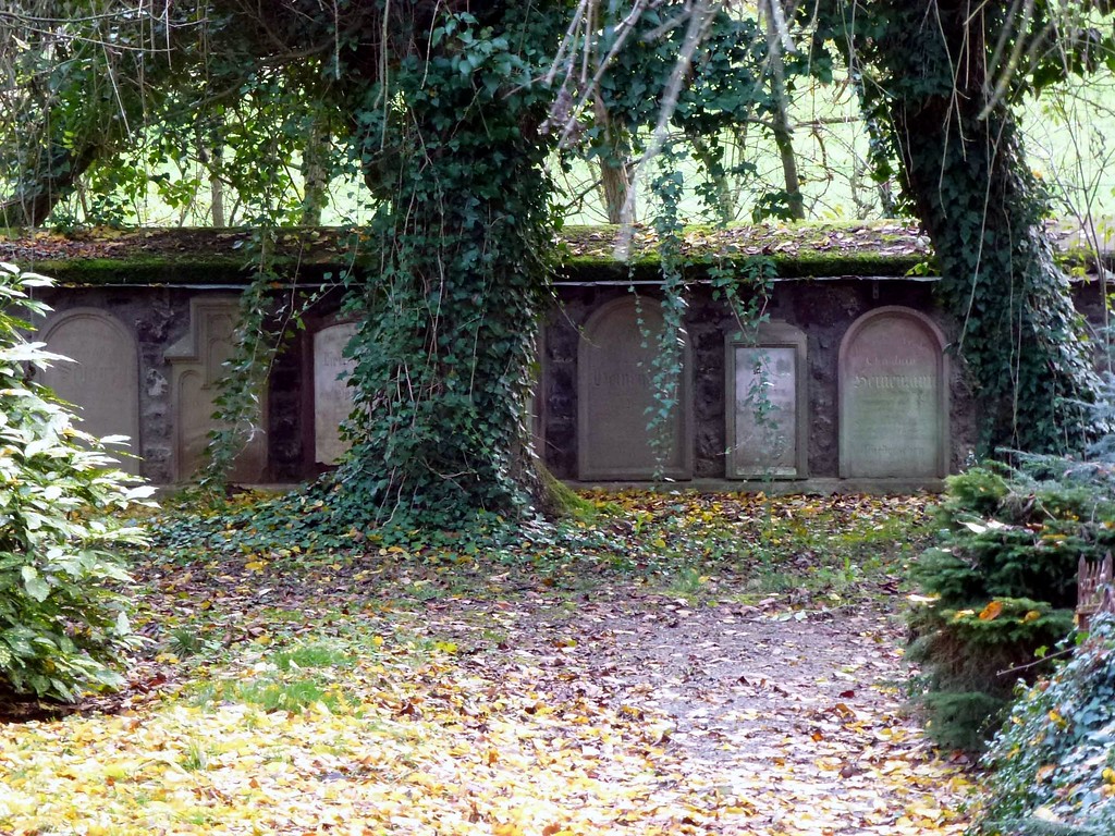 Blick auf den Mennonitenfriedhof in Andernach-Kell (2014).