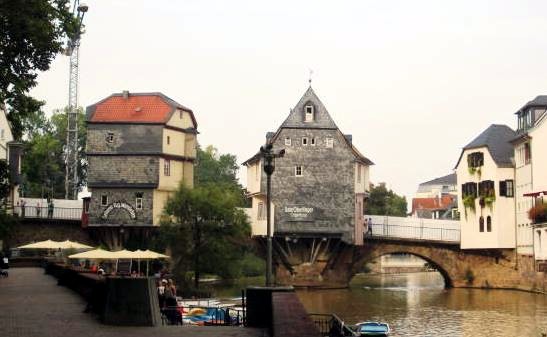 Brückenhäuser auf der Alten Nahebrücke in Bad Kreuznach (2014)