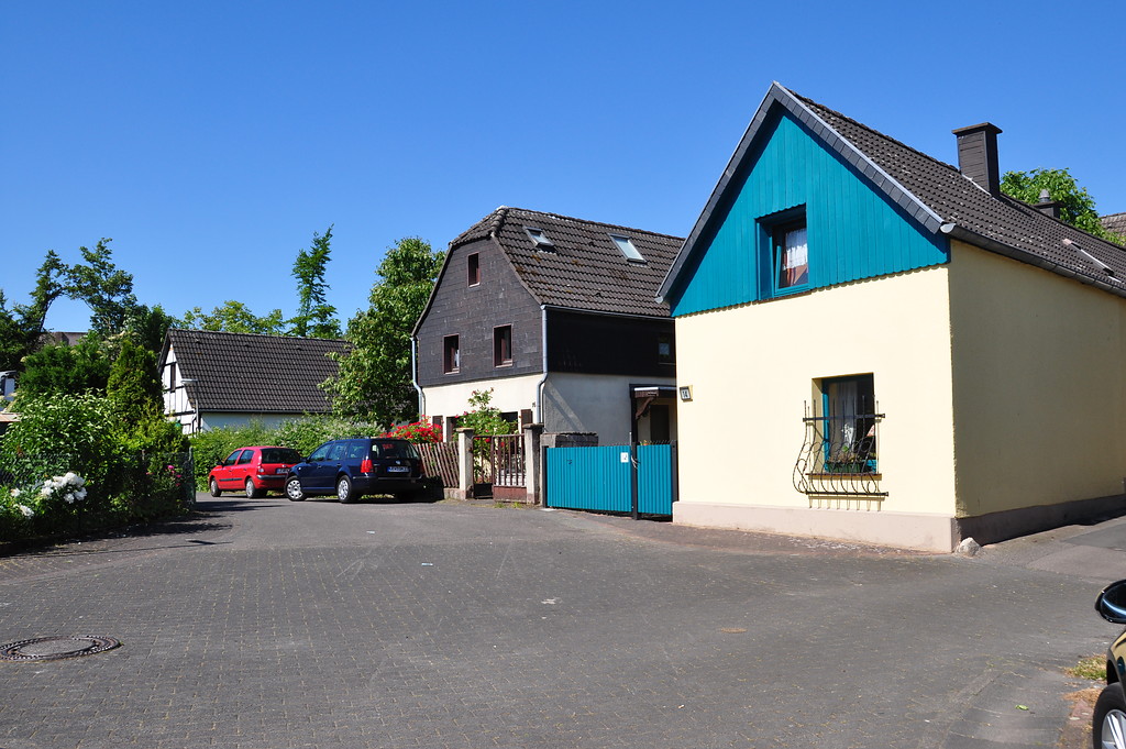 Häuser in Leverkusen-Rheindorf (2015).