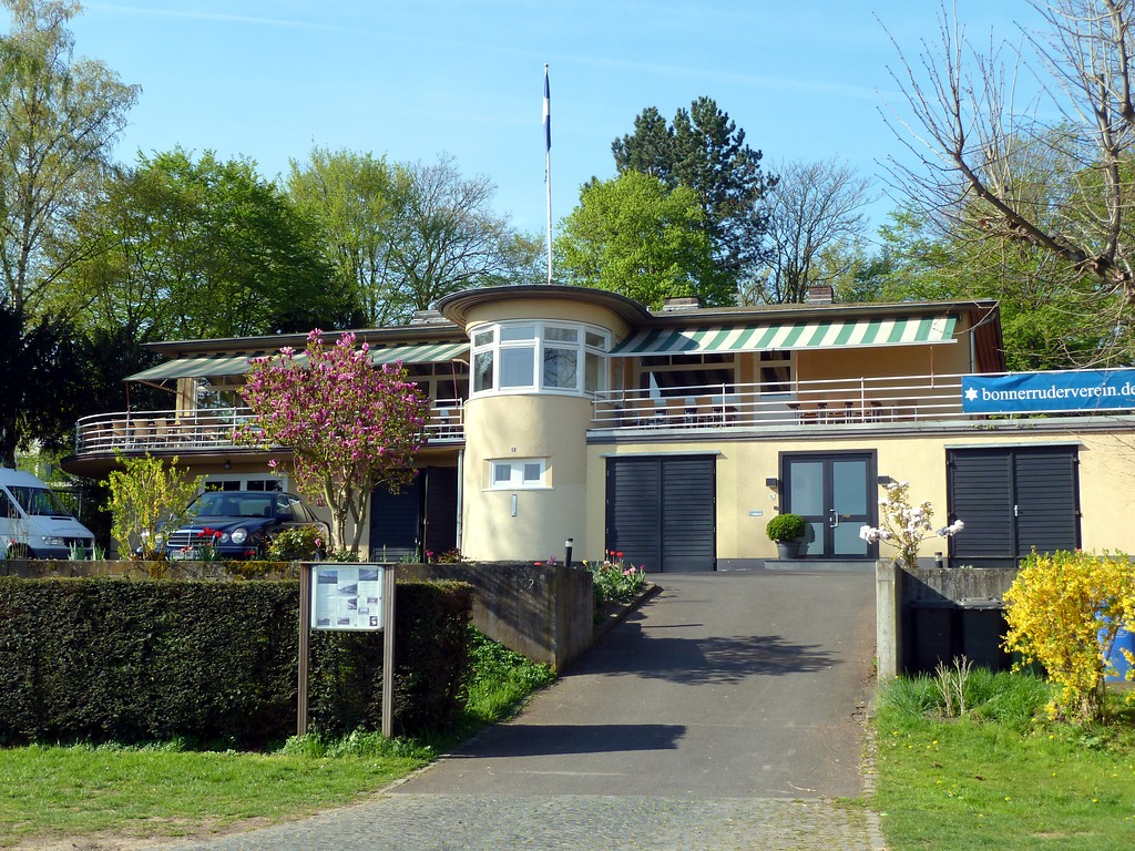 Vereinshaus des Bonner Rudervereins 1882 e.V., Wilhelm-Spiritus-Ufer 2 in Bonn (2015)