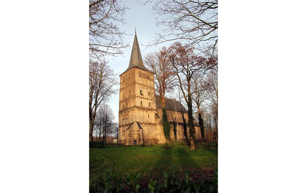 Die ehemalige Stiftskirche und heutige Pfarrkirche St. Vitus in Elten (20159