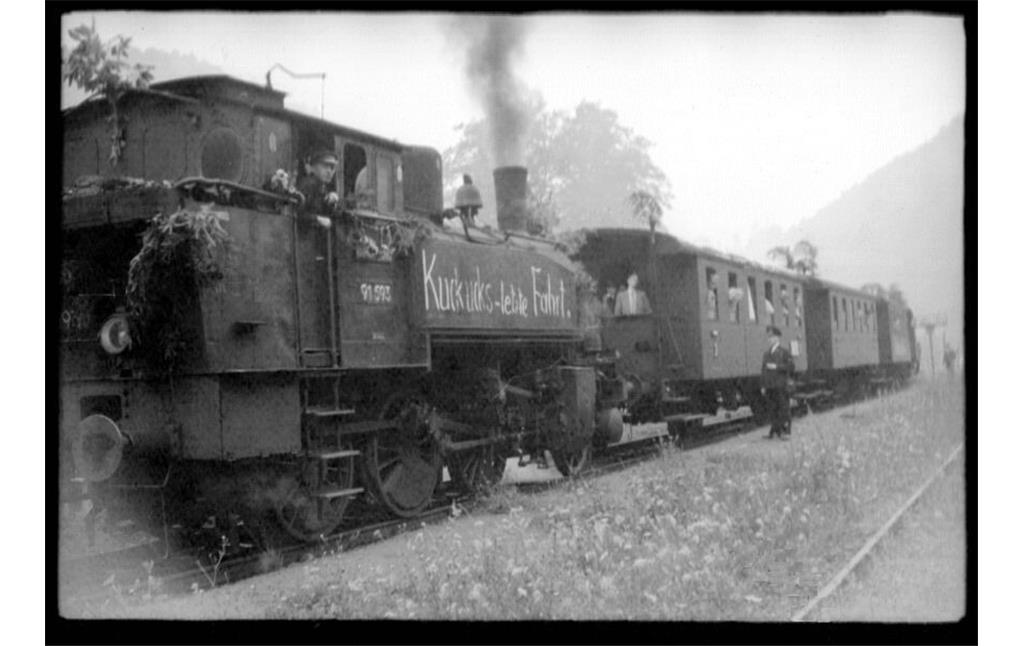 Letzter Personenzug mit Dampflokomotive (1954)