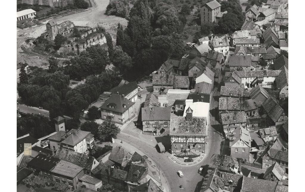 Luftbild der Bad Vilbeler Altstadt (Mitte der 1950er Jahre)