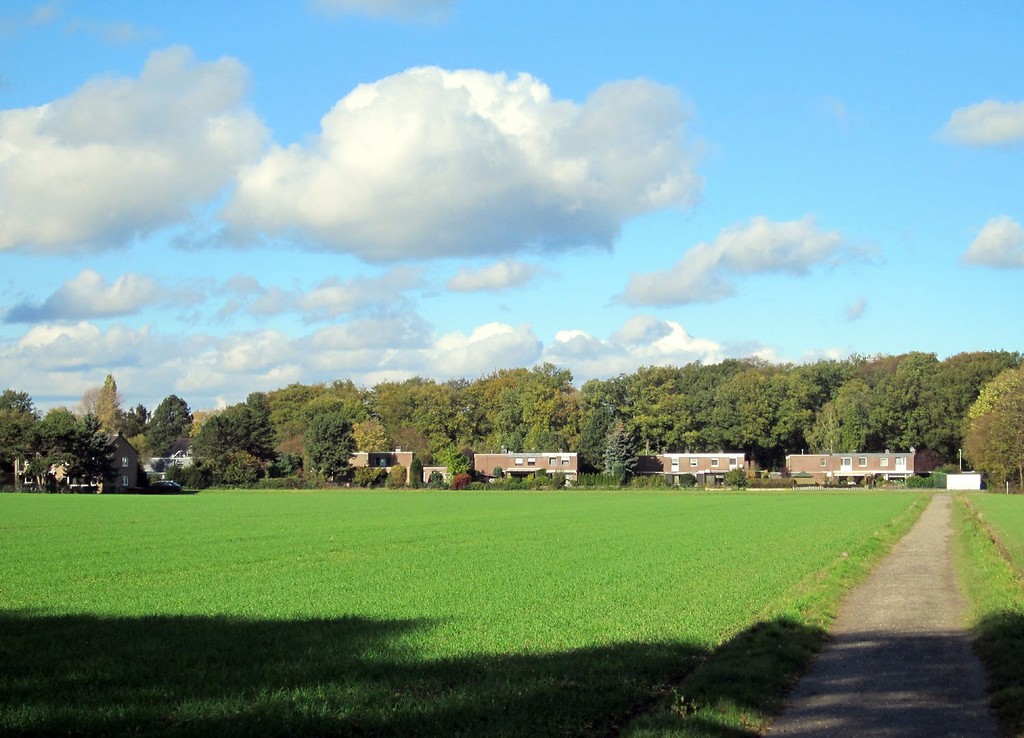 Krefeld, Stadtteil Forstwald: Ansicht von Südwesten (2011)