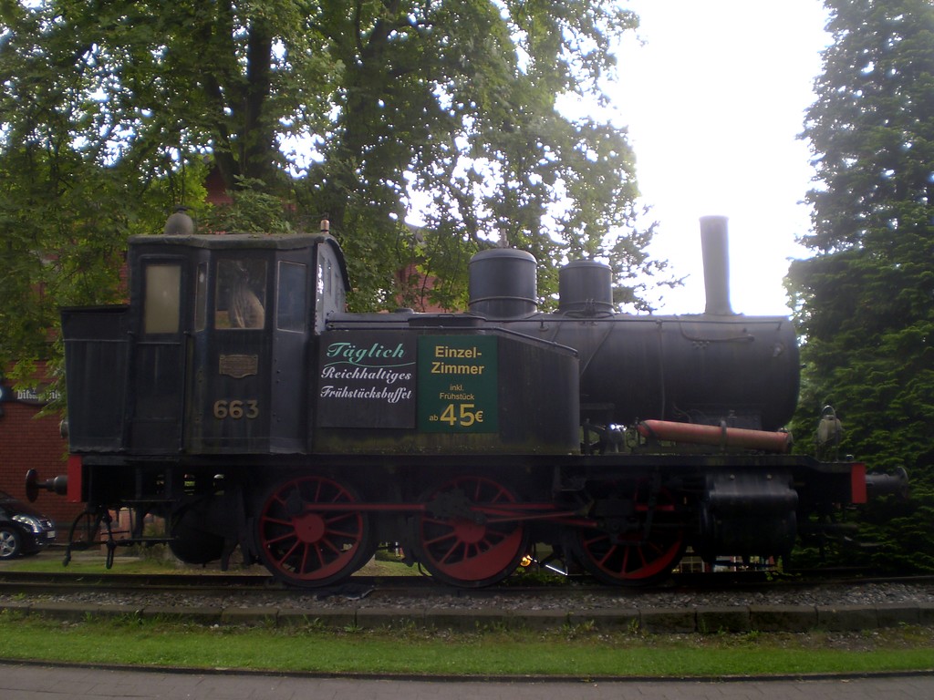 Dampflokomotive 663