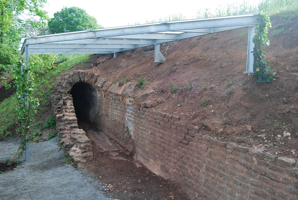 Aufschluss der römischen Eifelwasserleitung in Mechernich-Breitenbenden (2014)