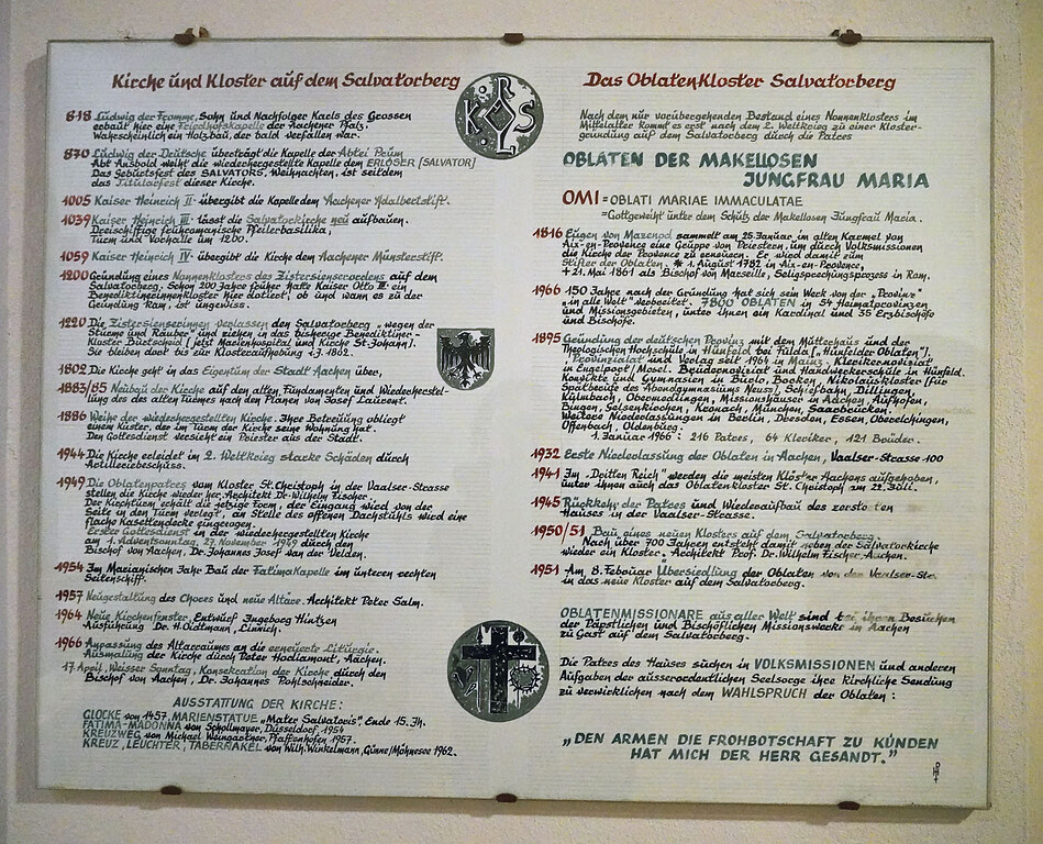 Handgeschriebene Chronik, vermutlich aus den 1950er-Jahren, in der Klosterkirche auf dem Salvatorberg im Stadtbezirk Aachen-Mitte (2021).