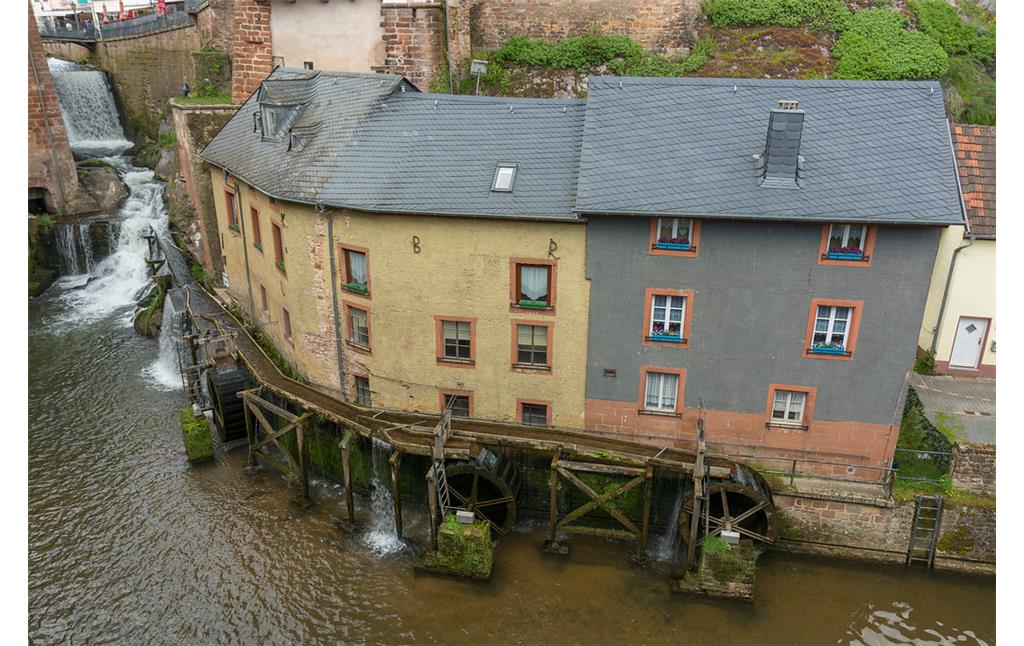 Der Mühlenkomplex Hackenberger Mühle im Leukkessel in Saarburg (2019)