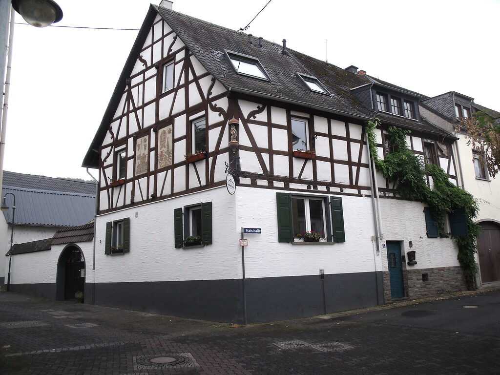 Fachwerkhäuser Kaufunger Straße 2/Maistraße 1a in Koblenz-Lay