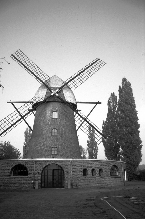 Tissenmühle bei Herongen am Niederrhein (2002)