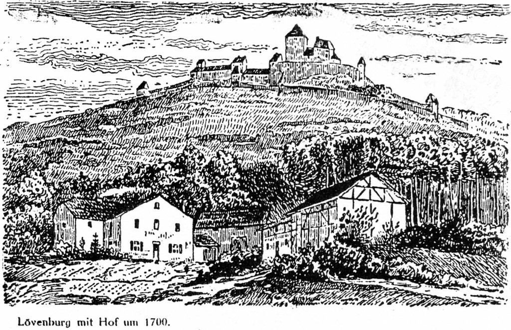 "Lövenburg mit Hof um 1700" betitelte Zeichnung der Löwenburg im Siebengebirge (aus der genealogischen Sammlung Ernst von Oidtman, 1854-1937)