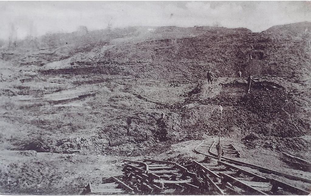 Bergrutsch nach massiven Regenfällen am Rübenacher Berg (1906).