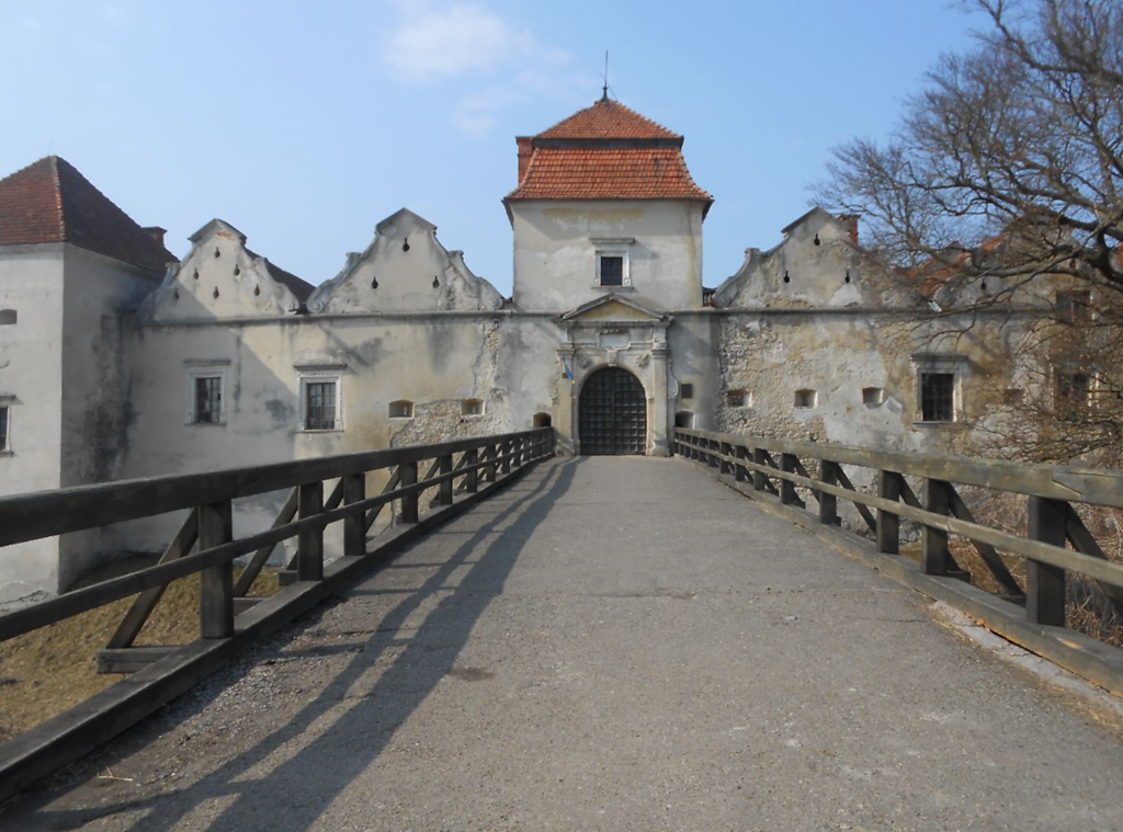 The southern facade of Svirzh Castle (2021)