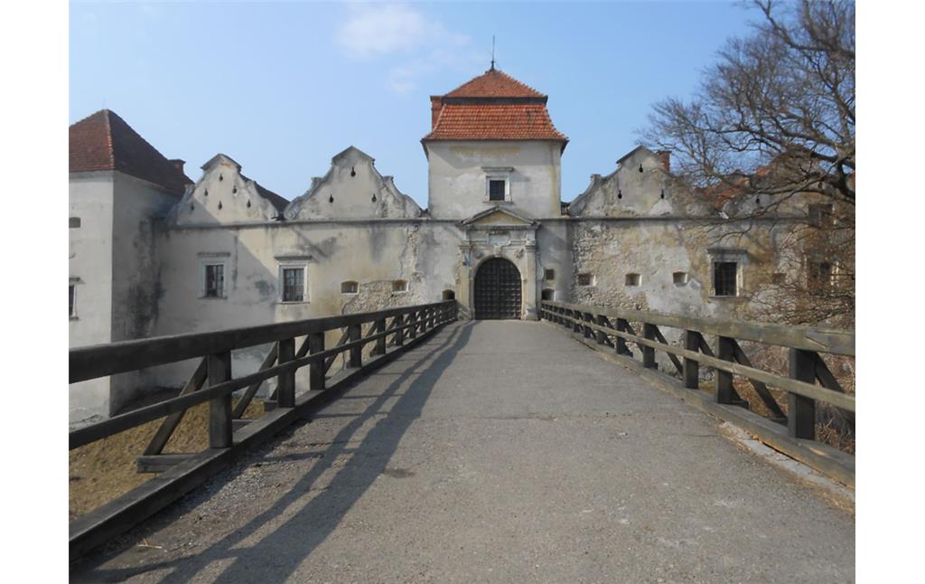 The southern facade of Svirzh Castle (2021)