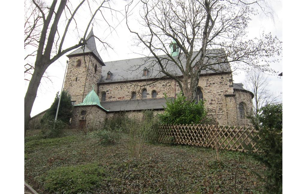 Essen, Karmelitinnenkirche in Stoppenberg. Blick auf die Südseite (2017)
