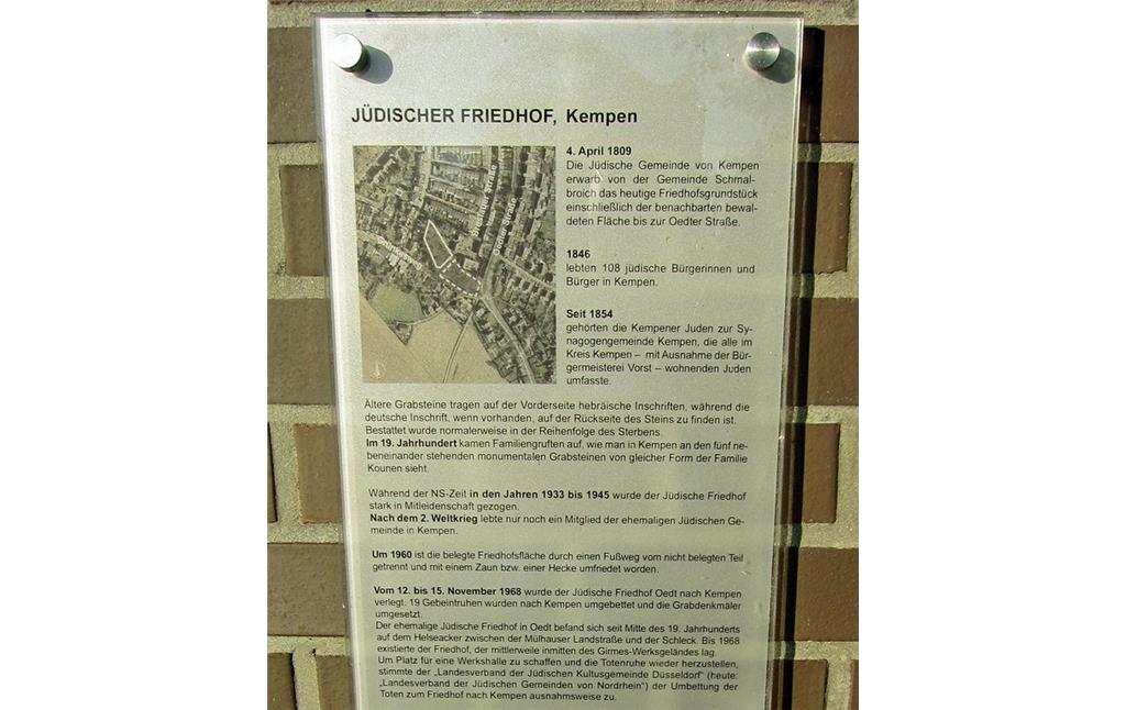 Oberer Teil der Hinweistafel zur Geschichte des Judenfriedhofs Kamperlings in Kempen-Oedt (2013)