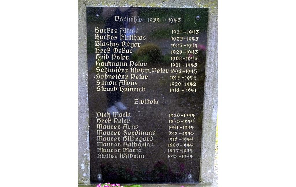 Tafel des Kriegedenkmals in Nonnweiler-Bierfeld (2016)