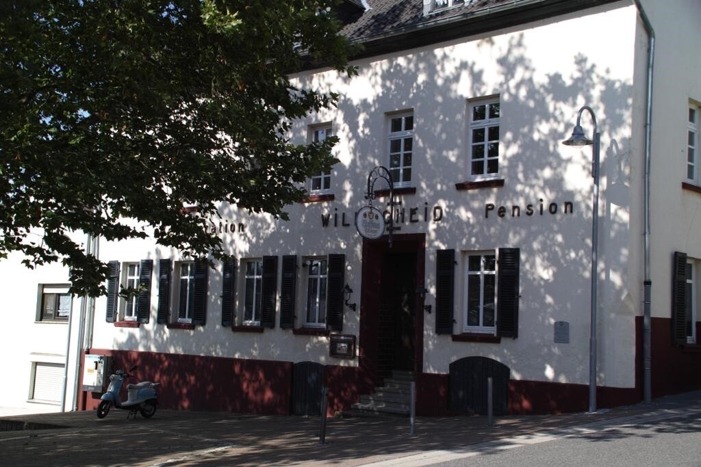 Blick auf den ehemaligen Gasthof Willscheid in Dattenberg (2020)
