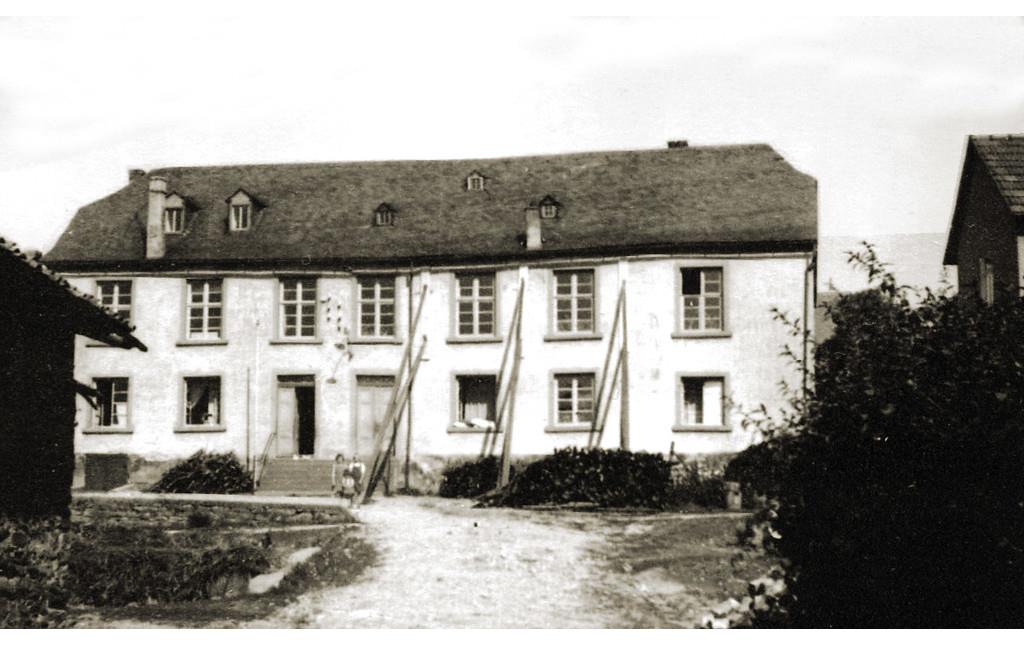 Das Schloss in Dörrebach kurz vor dem Abriss (1940)