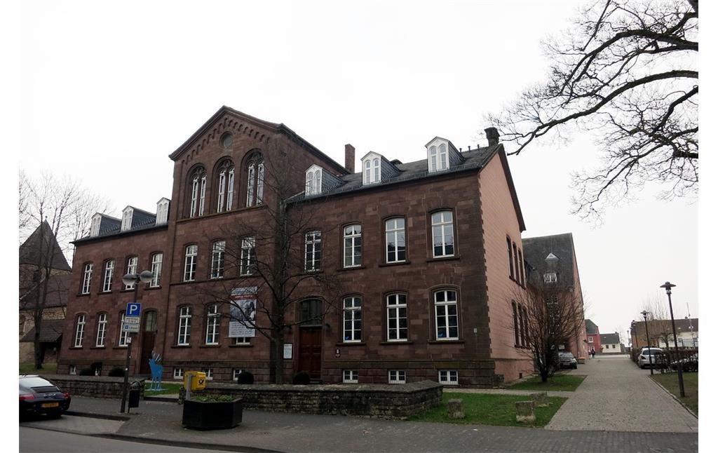 Gebäude des Alten Gymnasiums in der Trierer Straße in Bitburg (2015)
