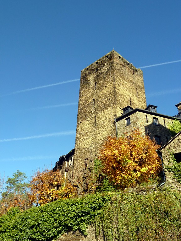 Torturm der Schönburg Oberwesel (2016): Blick auf den Torturm von Südwesten.