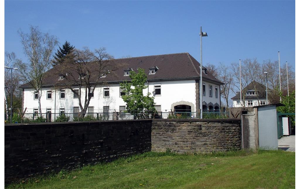 "Gebäude 1" der Luftwaffenkaserne Wahn, vormaliges Wachgebäude, heute Sitz der Militärgeschichtlichen Sammlung (2019).