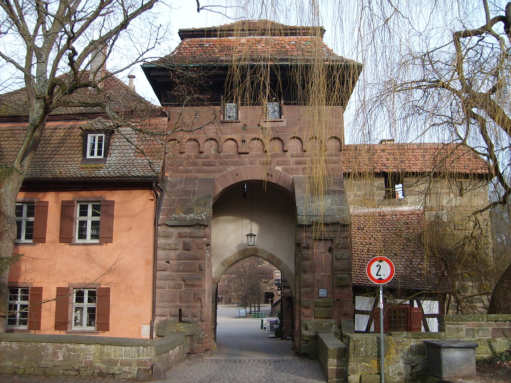 Torhaus mit dem Klostertor in Maulbronn (2013)