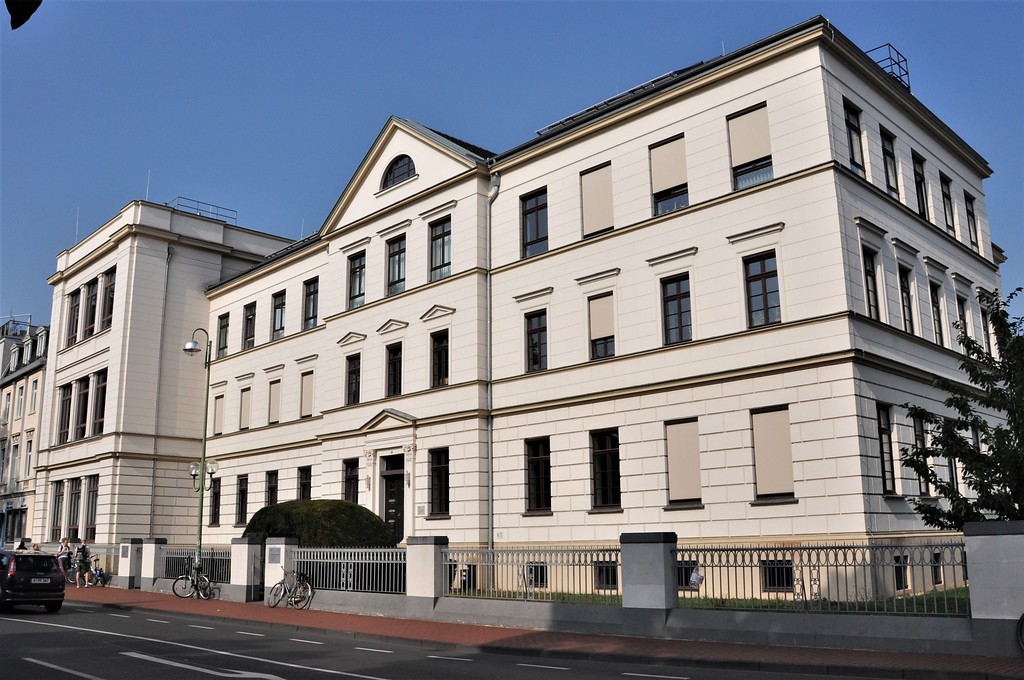 Geozentrum der Universität Bonn auf dem Gelände der ehemaligen Poppelsdorfer Fayence Manufaktur (2019).