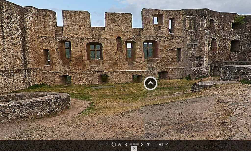Virtuelle 360-Grad-Ansicht des Westpalas der Burg Lichtenberg bei Kusel (2023)