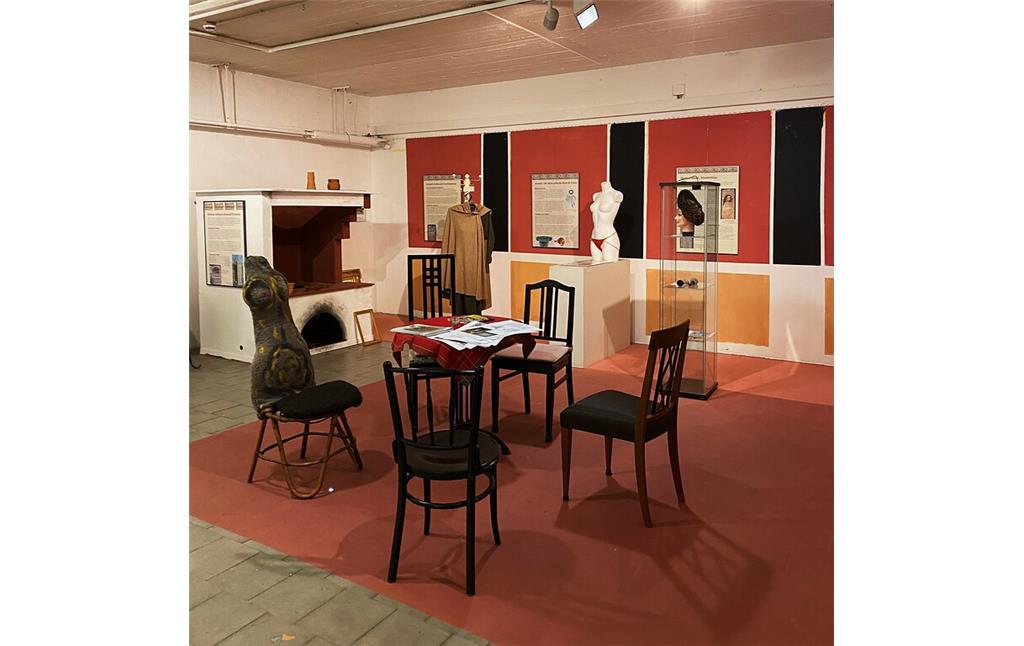 Ausstellungsraum im Frauenmuseum in Bonn (2022)