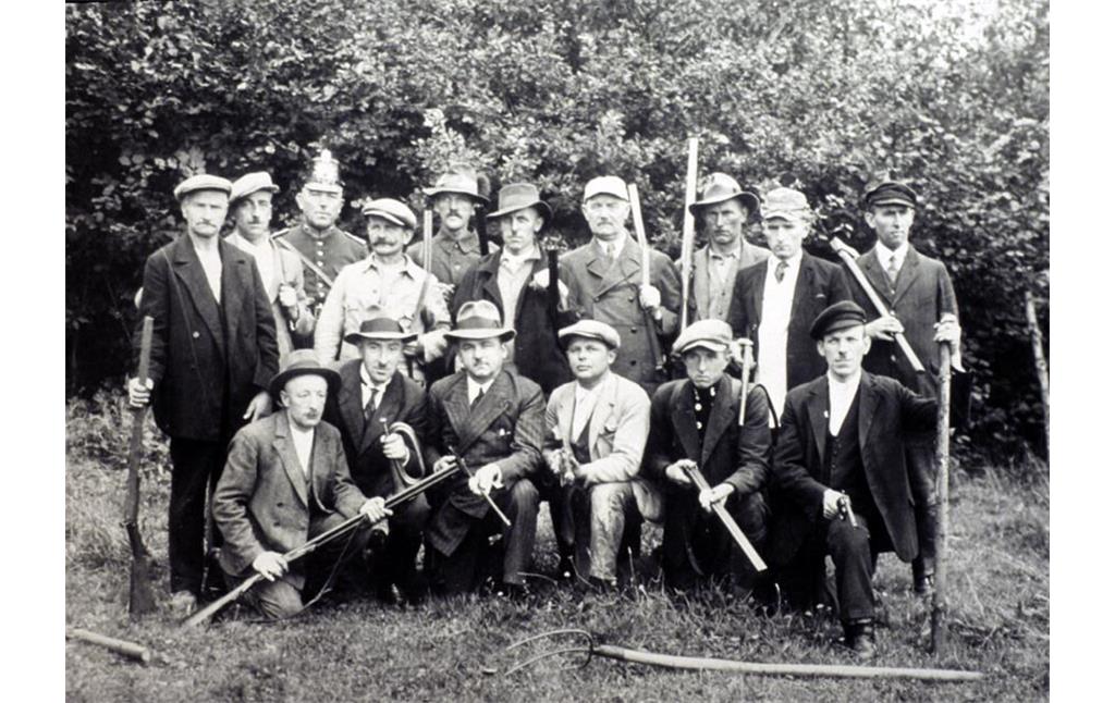Kämpfer des Selbstschutz, der Bürgerwehr gegen die Separatisten, Nachgestelltes Gruppenbild (um 1927)