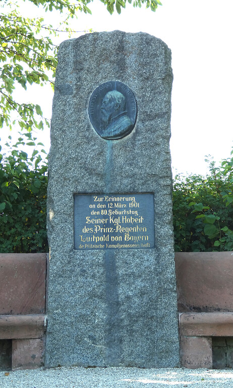 Luitpold-Denkmal an der Villastraße bei Edenkoben