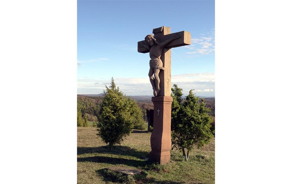 Das Eifelkreuz auf dem Kalvarienberg bei Blankenheim-Alendorf (2018).