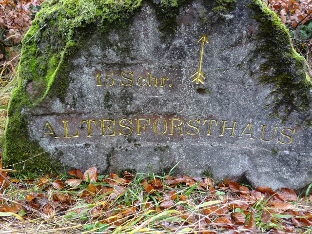 Ritterstein Nr. 126 "Altes Forsthaus 15 Schr." bei Trippstadt (2018)