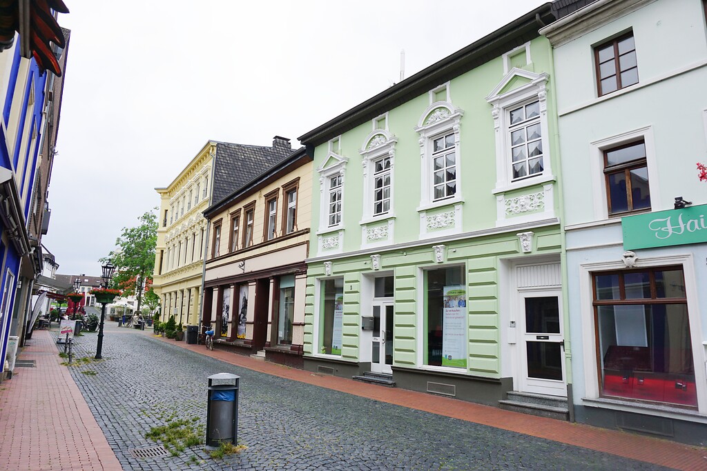 Viersen-Dülken, historischer Ortskern (2021). Häuser an der Blauensteinstraße.