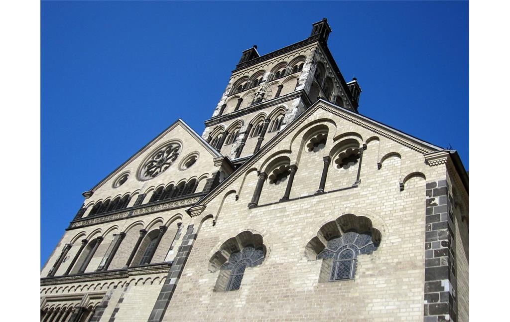 Quirinus-Münster in Neuss, ehemalige Kirche des Benediktinerinnenklosters und späteren Kanonissenstifts St. Quirin (2014).