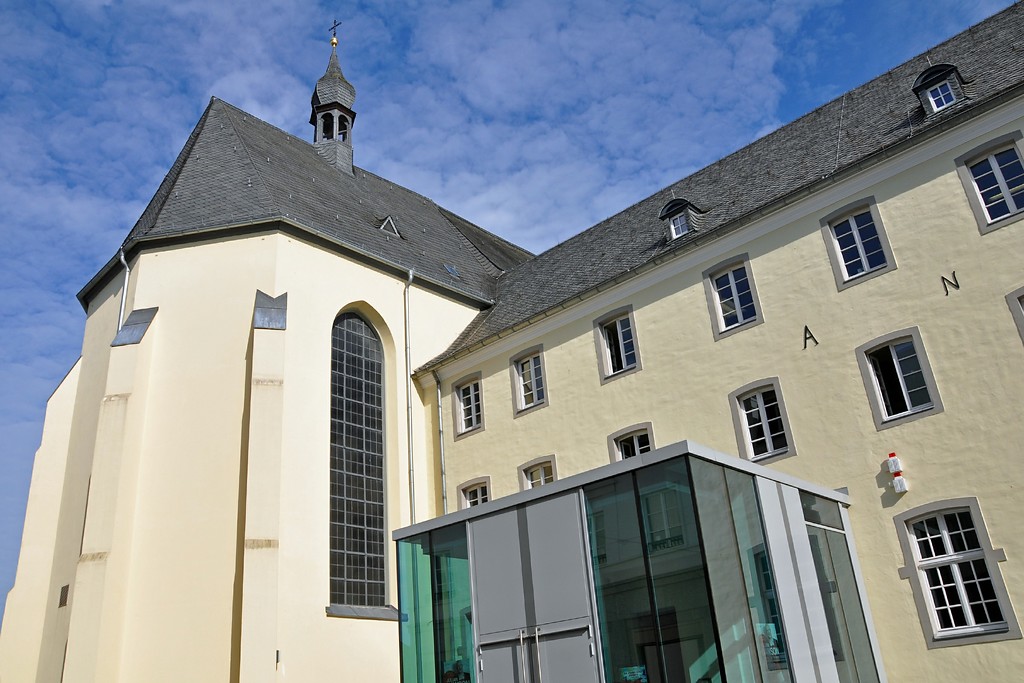 Blick in westliche Richtung auf das ehemalige Franziskanerkloster und jetzige Kulturforum in Kempen am Niederrhein (2017).
