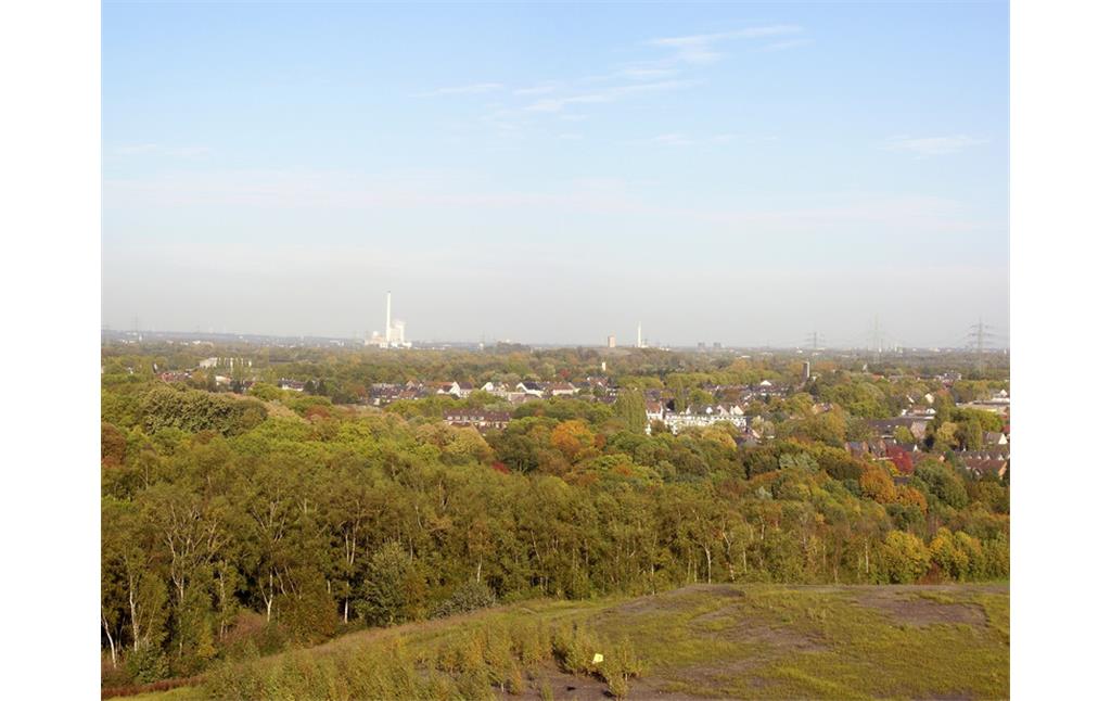 Blick von der Rhein-Elbe-Halde über die Stadt Gelsenkirchen