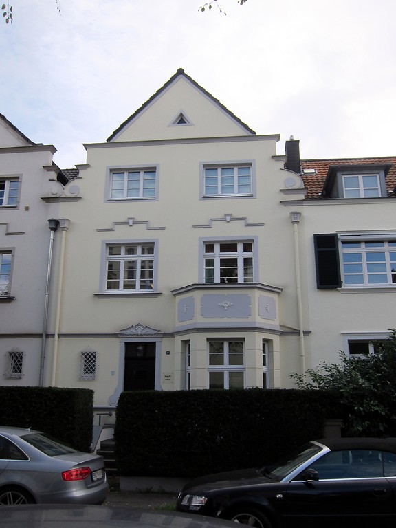 Frontansicht des Wohnhauses Coburger Straße 1b in Bonn (2014)