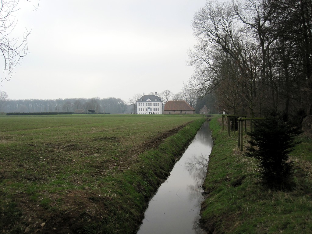 Haus Kolk in Uedem von Norden aus gesehen (2011).