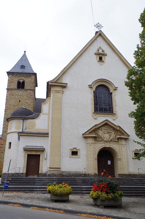 Katholische Pfarrkirche St. Johannes Enthauptung in Koblenz-Metternich (2014)