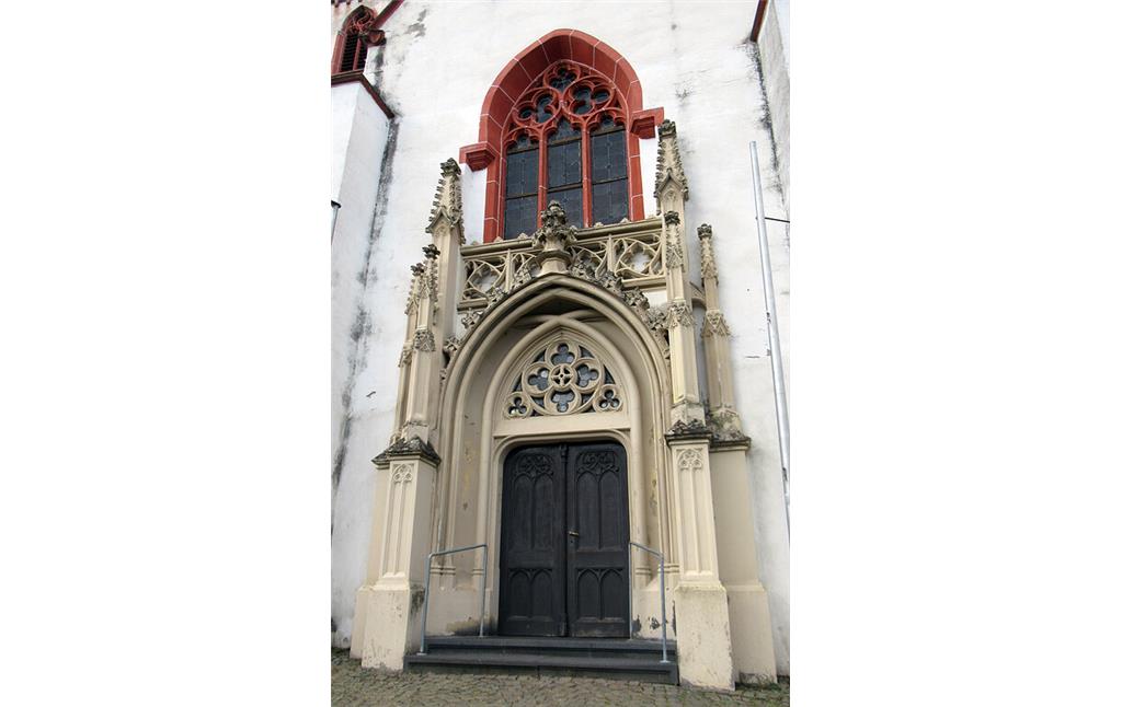 Gotisches Eingangsportal der Kirche Sankt Maximin Klotten. (2023)