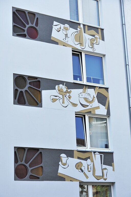 Sgraffiti an der Fassade der Klosterstraße 14 in Lindenthal (2022)