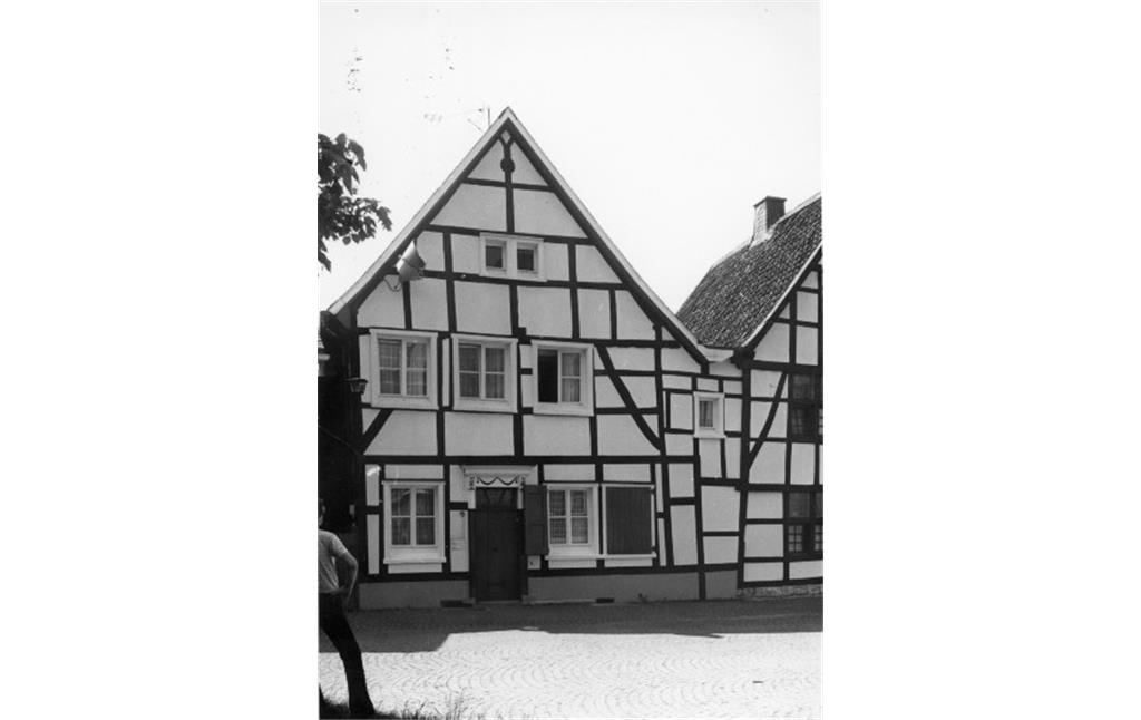Fachwerkwohnhaus "Aufm Haus", Kirchplatz 9 in Wülfrath (1978)