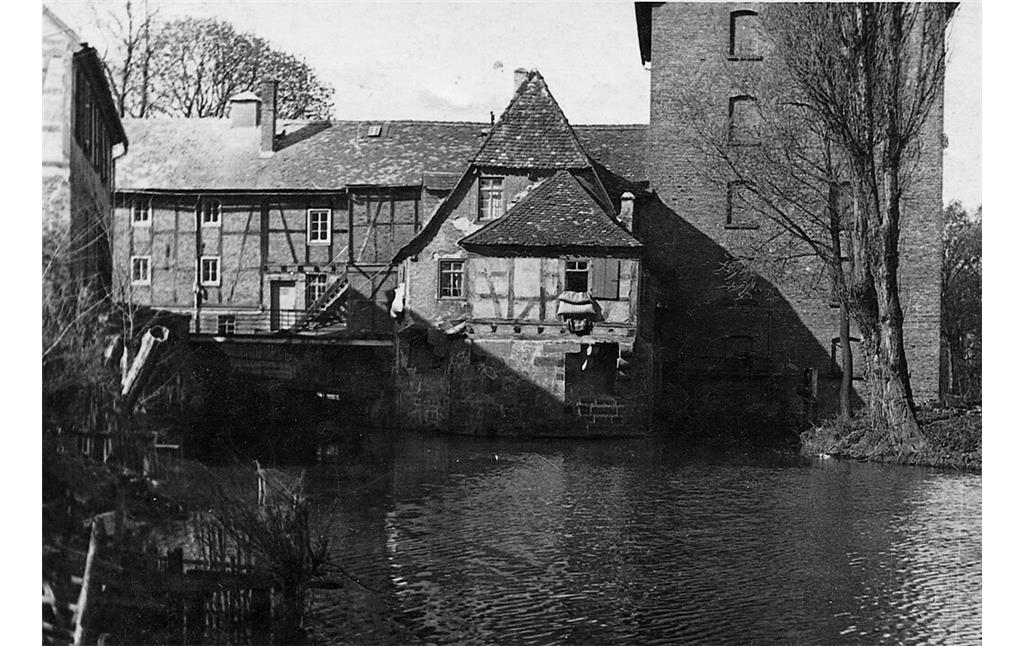 Blick von Osten auf die Alte Mühle in Bad Vilbel (Aufnahme 1930er Jahre)