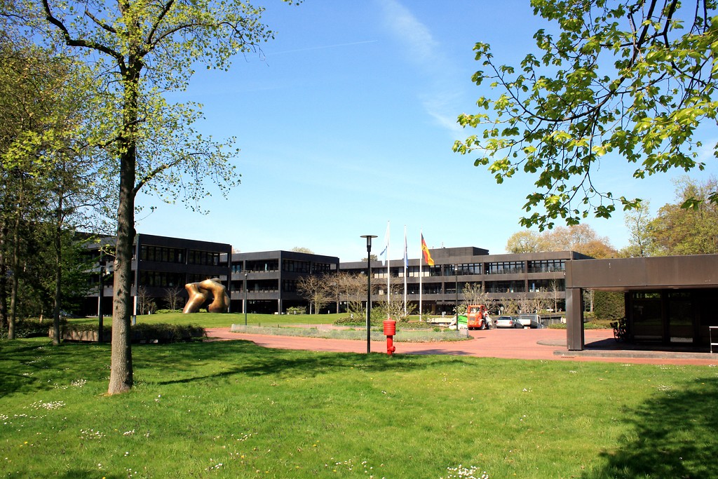 "Neues Kanzleramt" im früheren Regierungsviertel der Bundesstadt Bonn (2015).