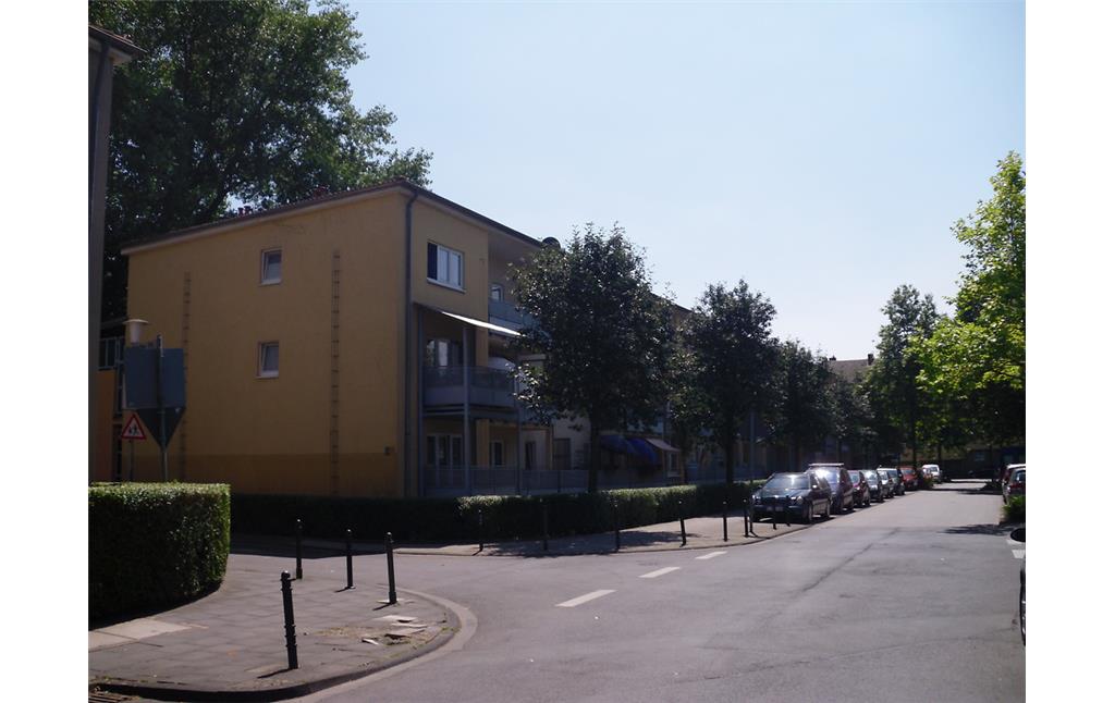 Ehemalige Laubenganghäuserzeile in der Würzburger Straße in Köln-Vingst (2013)