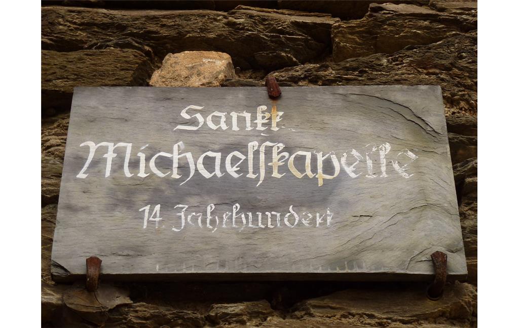 Michaelskapelle in Oberwesel (2016): Informationstafel an der Michaelskapelle.
