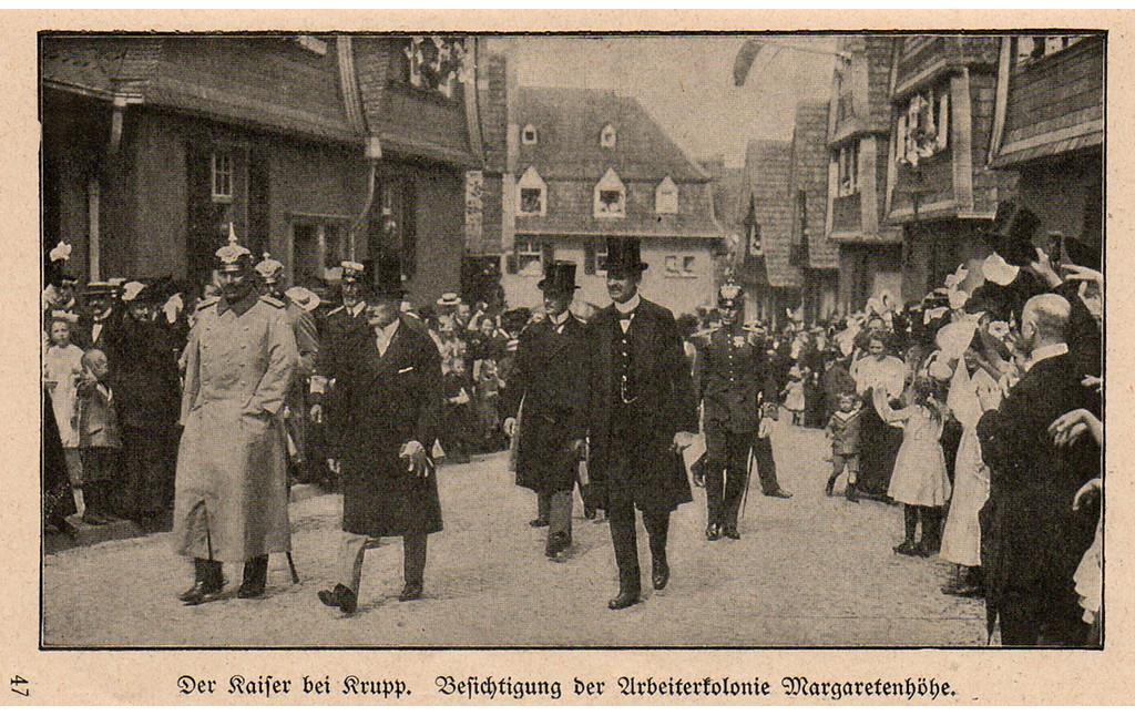 Historische Aufnahme (um 1910/13): "Der Kaiser bei Krupp." mit Kaiser Wilhelm II. und Gustav Krupp von Bohlen und Halbach.